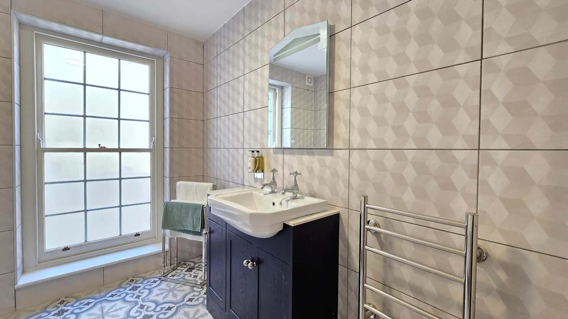 Two Bedroom Flat In Cardiff Bay With Roof Terrace Velká Británie