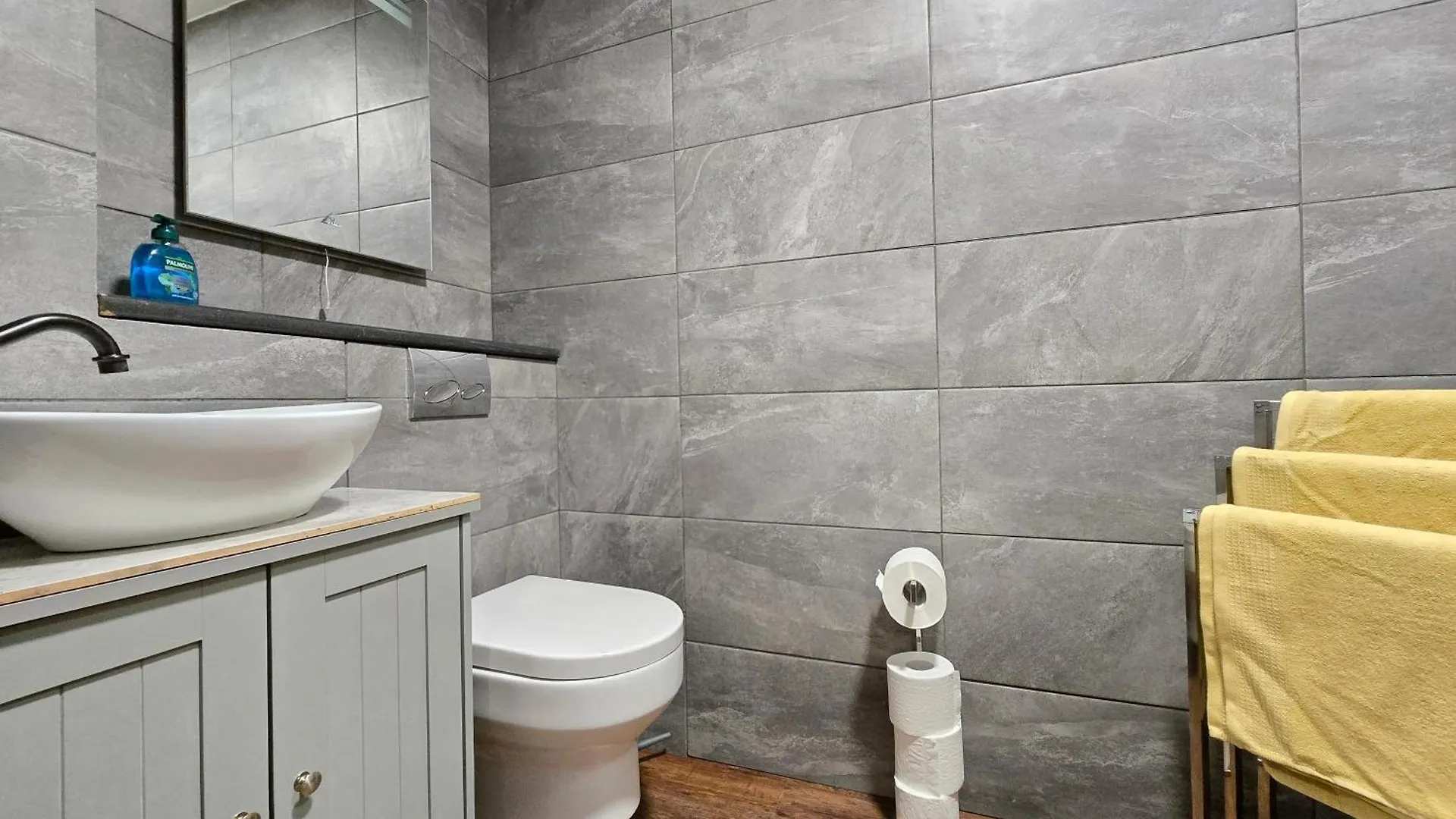 Two Bedroom Flat In Cardiff Bay With Roof Terrace Apartmán
