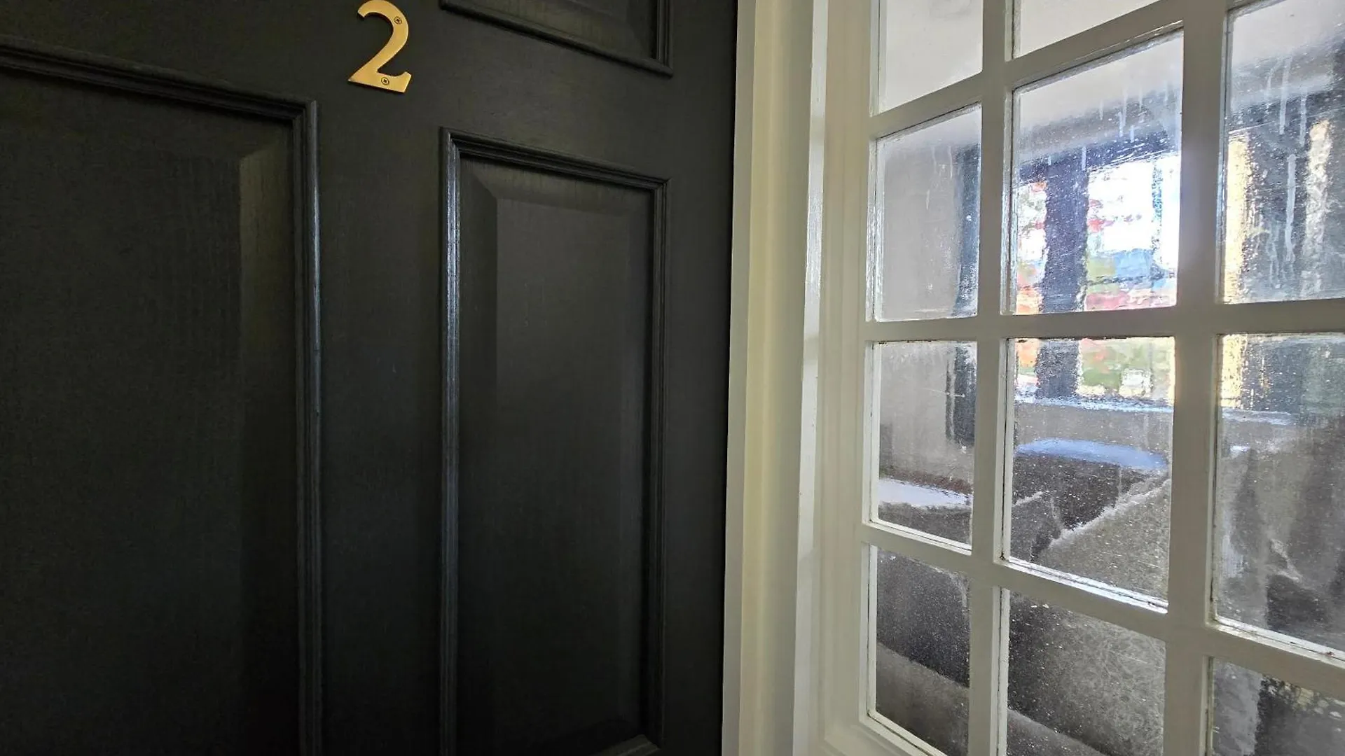 Two Bedroom Flat In Cardiff Bay With Roof Terrace
